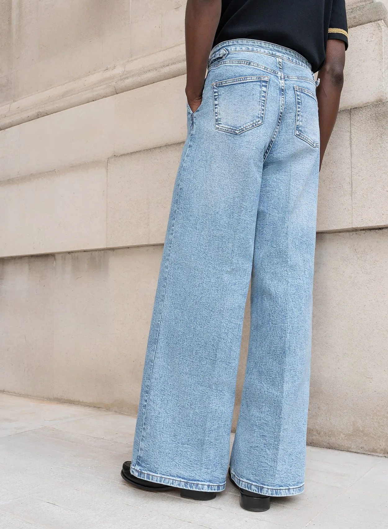 Light Wash Pleated High Waisted Wide Leg Flare Jean