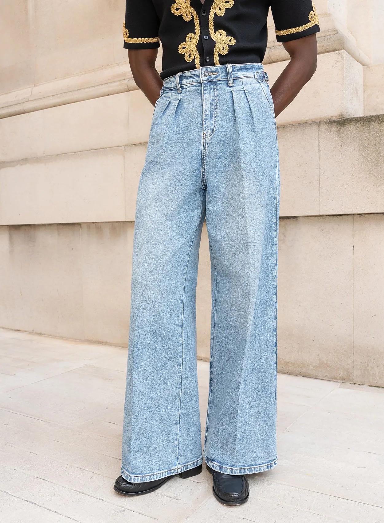 Light Wash Pleated High Waisted Wide Leg Flare Jean