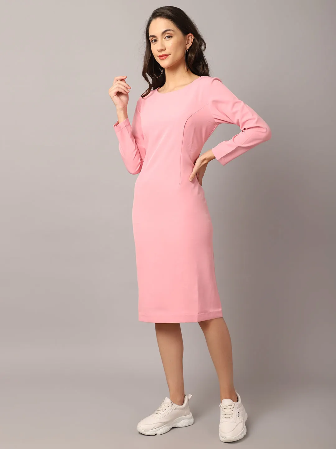 Women's  Round neck Pink Solid Sheath Dress