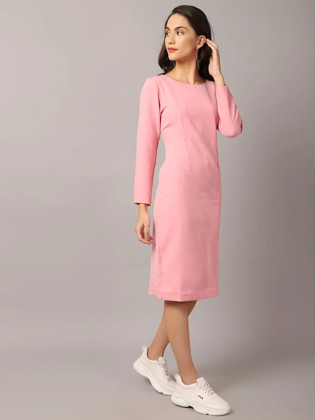 Women's  Round neck Pink Solid Sheath Dress