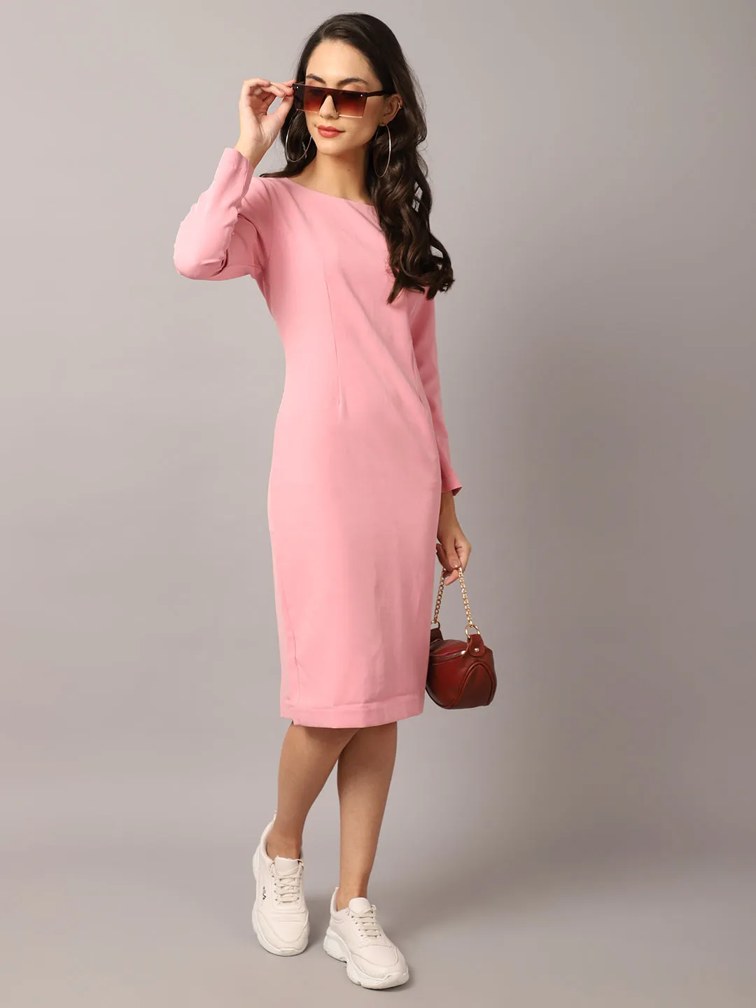 Women's  Round neck Pink Solid Sheath Dress